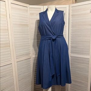 NWT Anne Klein Sleeveless Collared Fit and Flare Midi Dress in Blue. Size 16